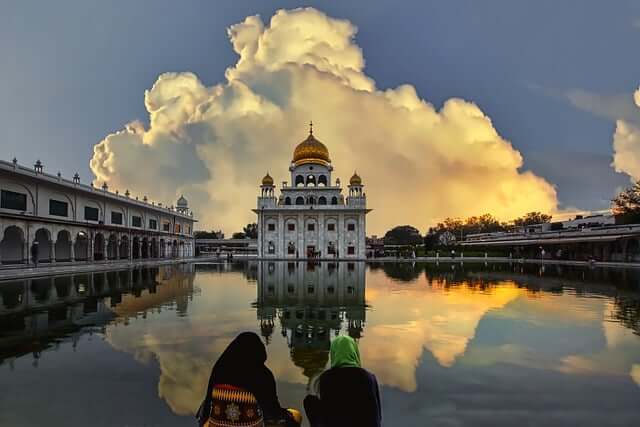 gurudwara-nanak-piao-8099155_640 (1)
