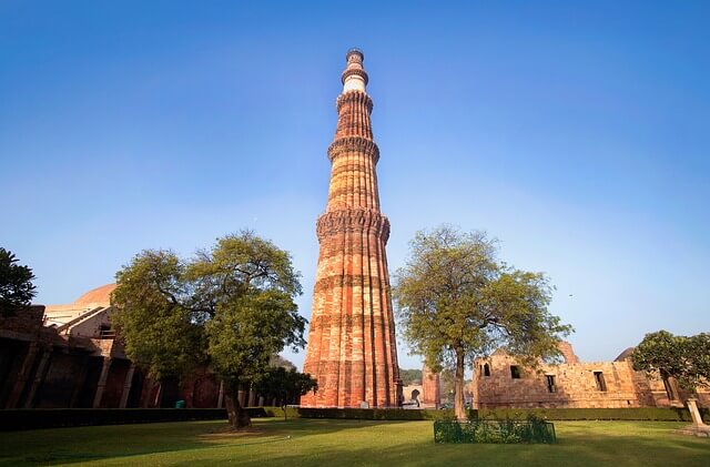 qutub-minar-2155776_640