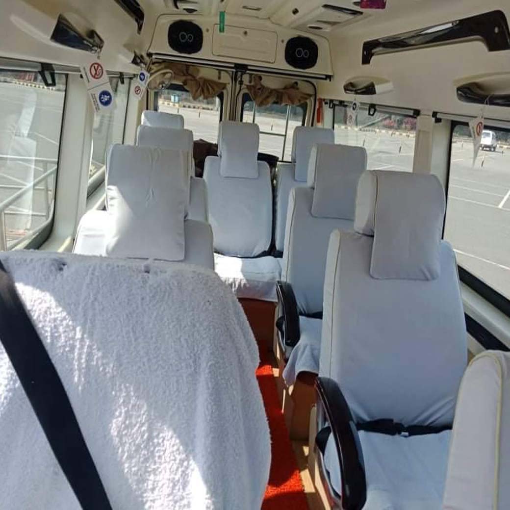 7 Seater Maharaja Tempo Traveller 2