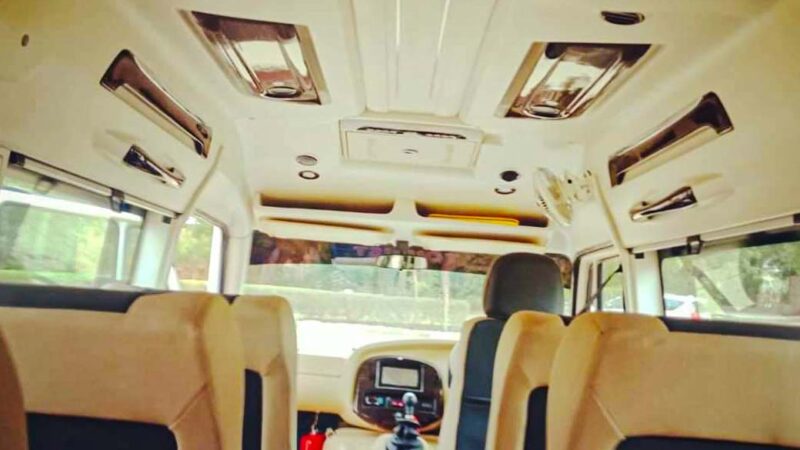 9 Seater Maharaja Tempo Traveller 2