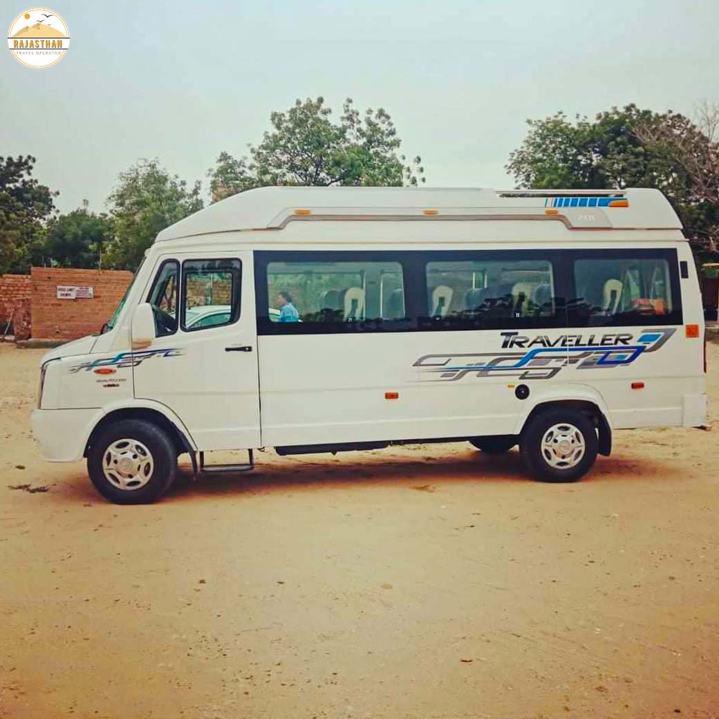 9 Seater Maharaja Tempo Traveller